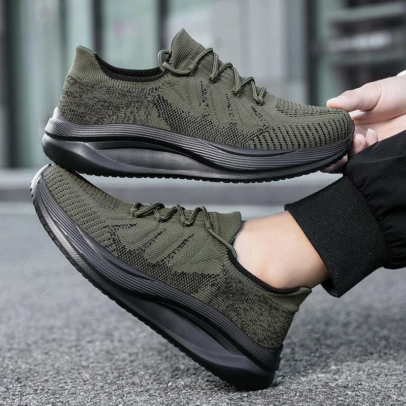 Large size new fashionable breathable fly-woven sports and leisure shoes men's running shoes trendy, comfortable and lightweight men's shoes