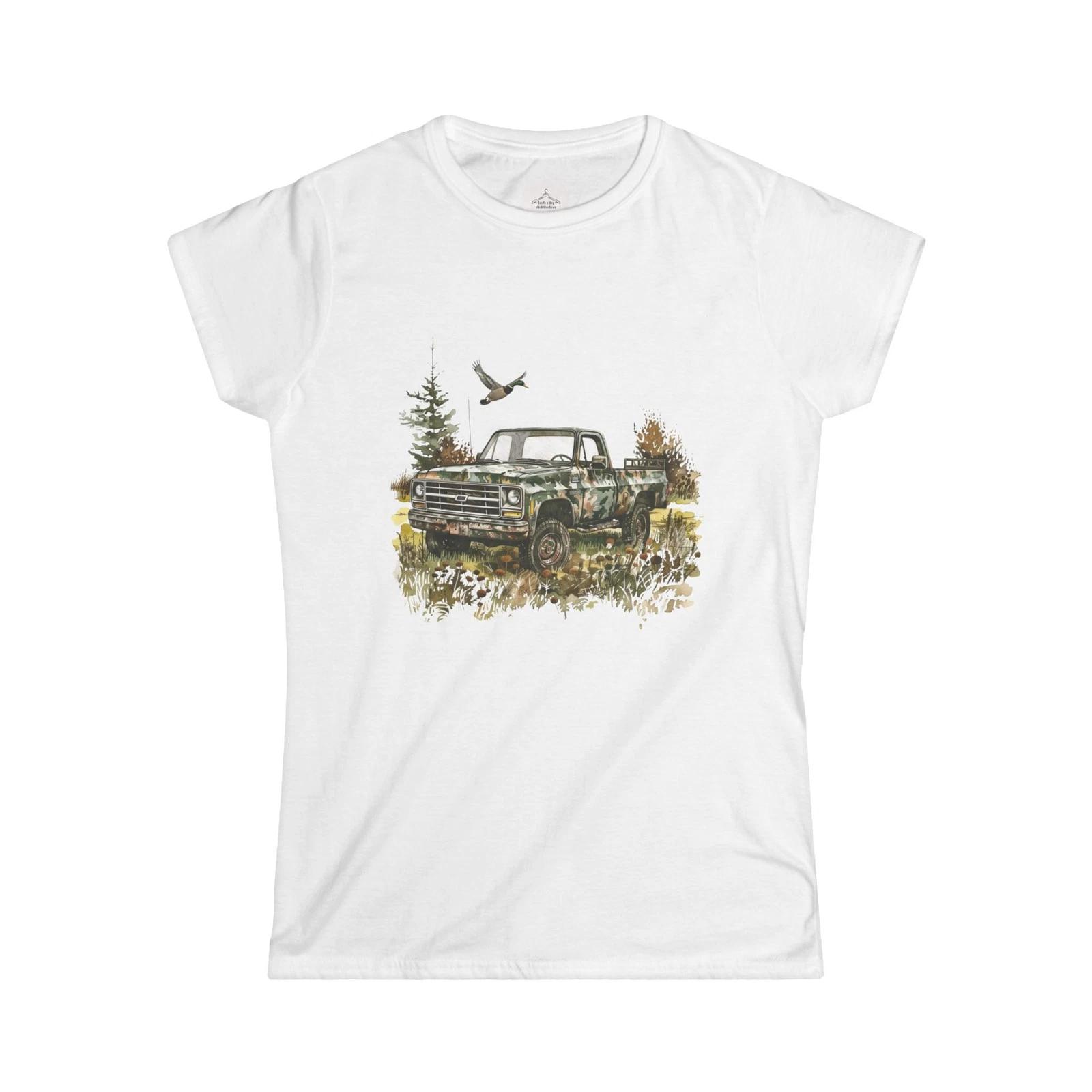 

Nature Lover s Vintage Truck Tee - Ideal for Outdoor Enthusiasts, Gift for Her, M