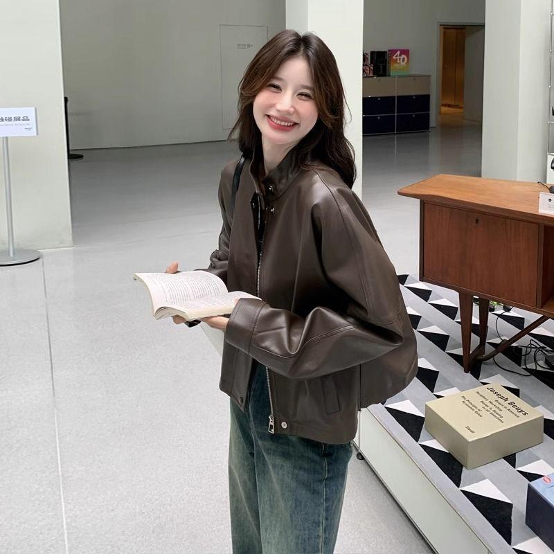 New Fashion Women's Leather Jacket Round Neck Zipper Style Casual Retro Commuter High End Luxury Motorcycle Short Leather Coat