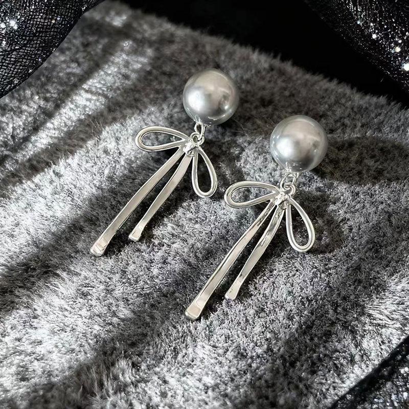 Bow Gray Pearl Earrings Women'S High-End French Tassel Long Stud Earrings Light Luxury Temperament Sweet Cool Style Earrings