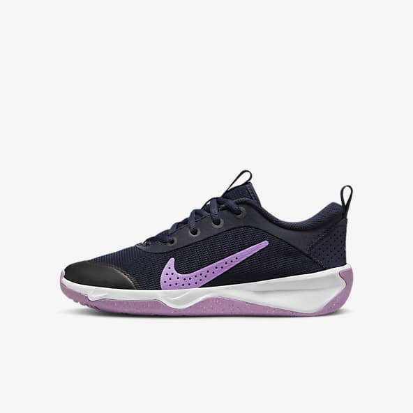 

Кроссовки Nike Omni Multi Coat DM9027-401 для юниоров в помещении