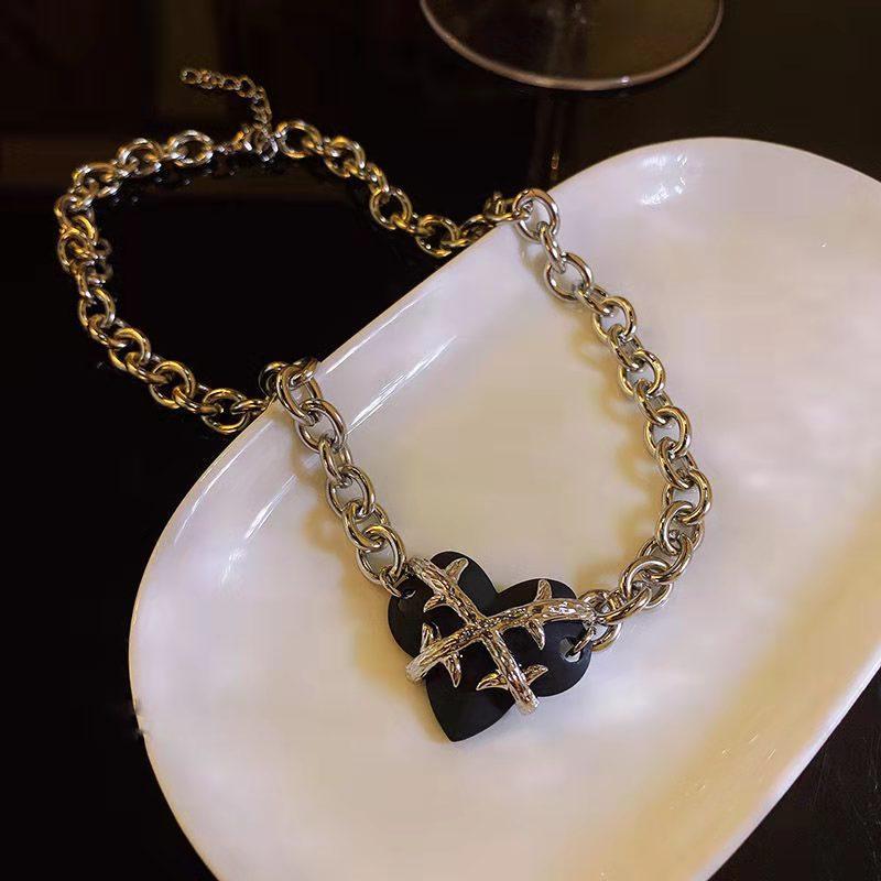 Kpop Heart Chain Choker Necklace for Women Collar Goth Necklaces Aesthetic Jewellery Party Chocker