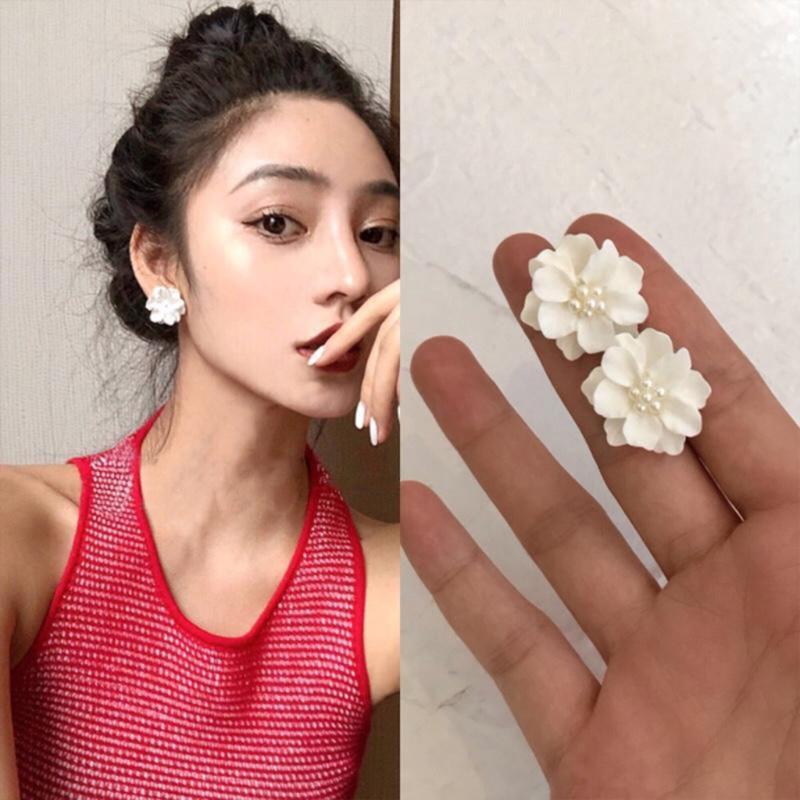 1 Pair Big Orange Pink White Yellow Camellia Flower Earrings for Women Elegant Gift Ear Studs Jewelry Durable and Useful