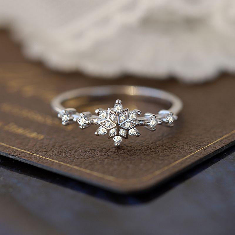 European Exquisite Hexagonal Snowflake Ring with Cubic Zirconia Diamonds Size 6