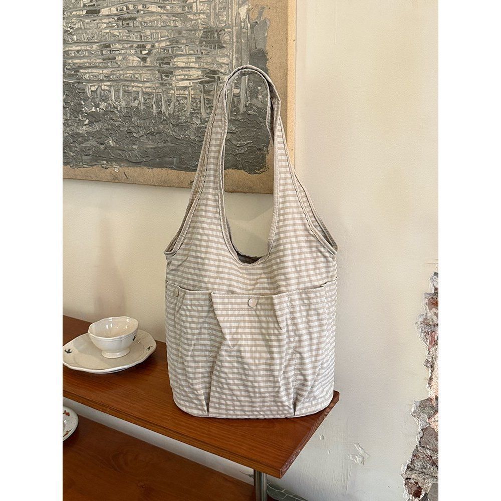 

Корейская ретро клетчатая сумка-ведро женская 2025 новая большая вместимость ретро сумка через плечо нишевая сумка-тоут для通勤 хаки