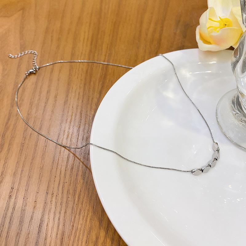 2025 Cold Wind Square Necklace Women's Simple Metal Pendant Clavicle Chain Transfer Accessories