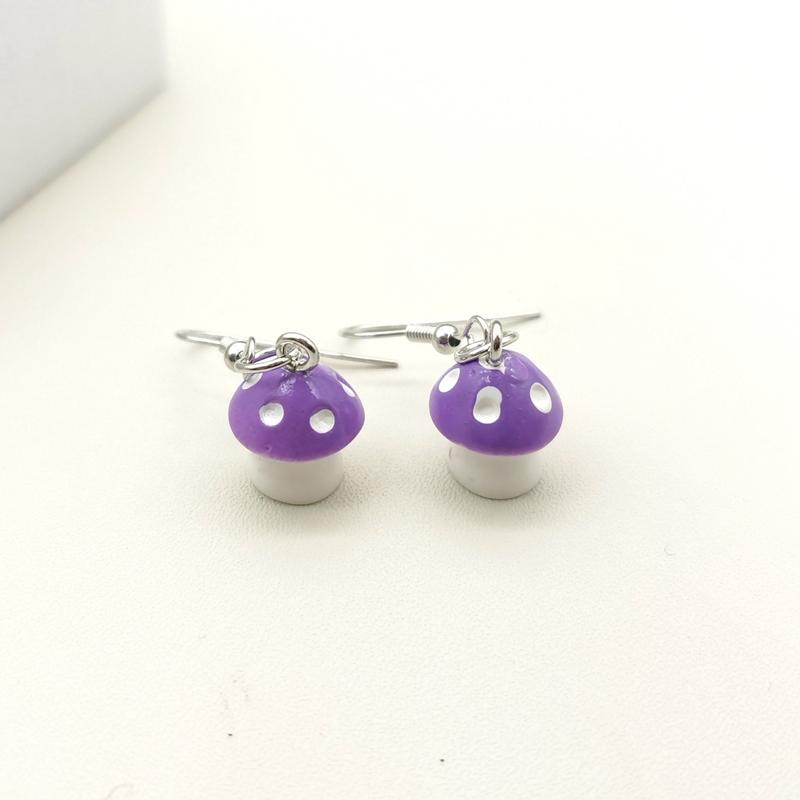 Small Mushroom Shaped Dangle Earrings Cartoons Cute 8 Colors Handmade Drop Earrings For Women Girls Jewelry Lovely Funny Gifts
