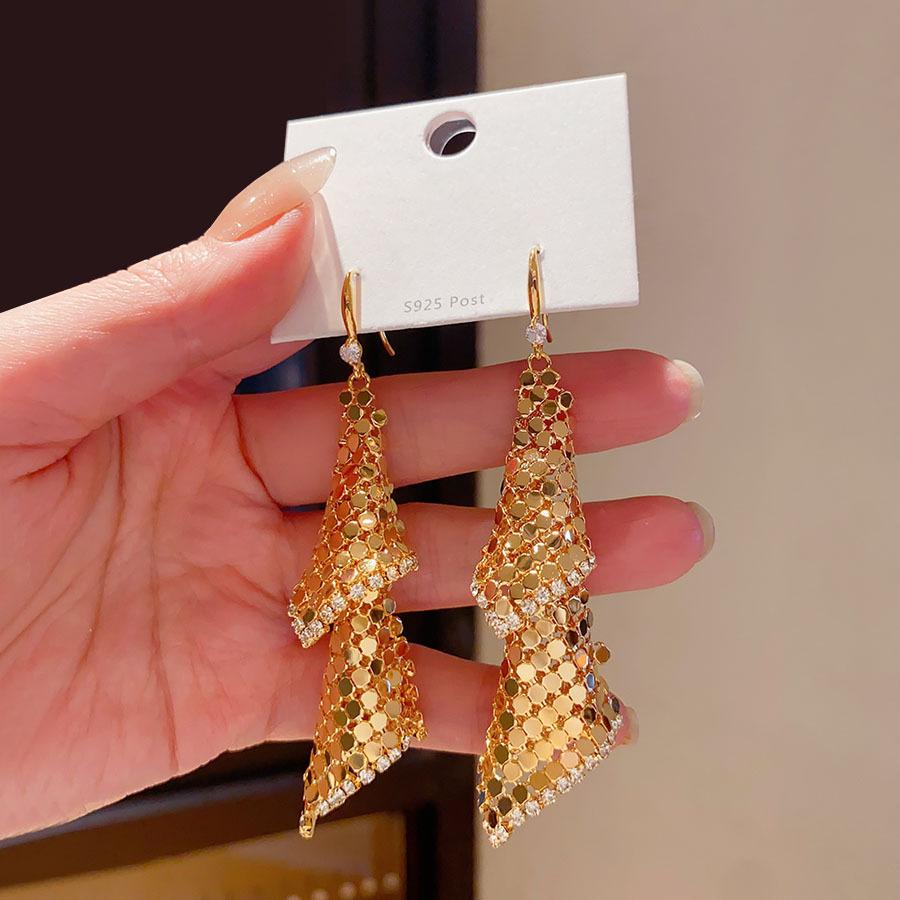 Zircon rhombus fringed ear hook fashion niche earrings light luxury high sense cold wind personalized earrings