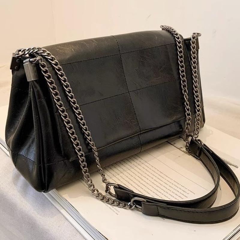 A Niche Design Tote Bag with A Simple Commuting Chain and A Large Capacity Single-shoulder Crossbody Bag