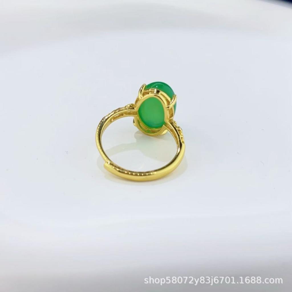 Elegant Green Chalcedony Agate Ring - Adjustable National Style Jewelry for Women