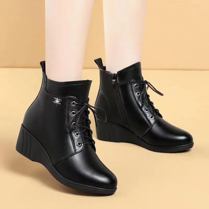 Mother Shoes Winter Women's Wedge-heeled Short Boots Plus Velvet Martin Boots Middle-aged and Elderly Boots Comfortable Cotton Shoes