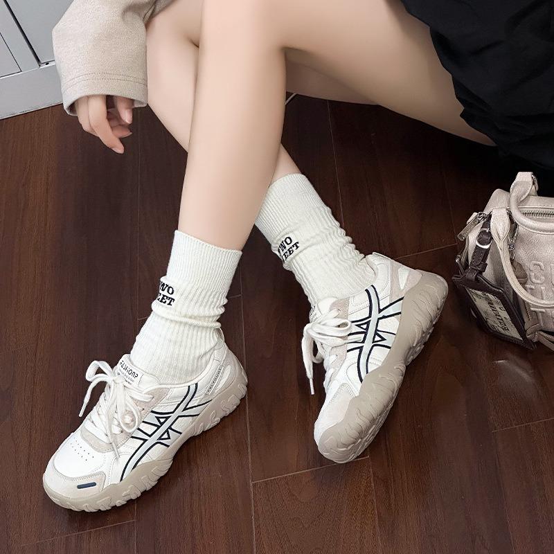 Casual sports shoes women's autumn new thick-soled heightening outdoor mountaineering lightweight breathable little white shoes