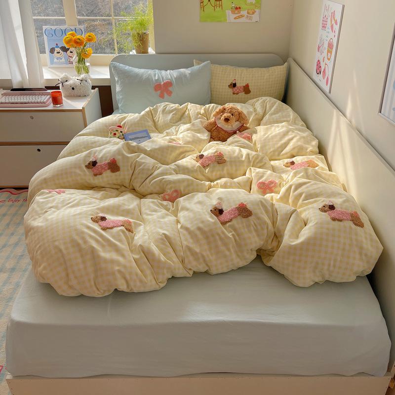 Dachshund Bowknot Chenille Embroidered Cotton Quilt Set - Soft, Skin-Friendly, Four or Three-Piece Dormitory Set