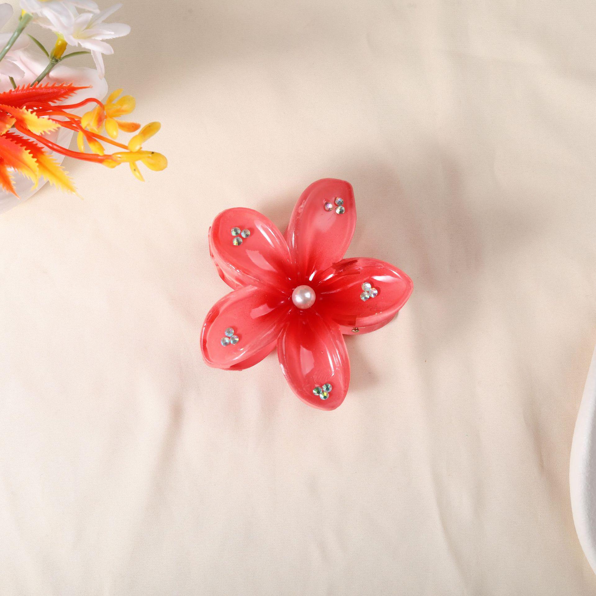 

Candy Gradient Five-Petal Flower Hair Clips - Durable Anti-Fall Women s Hair Accessories.