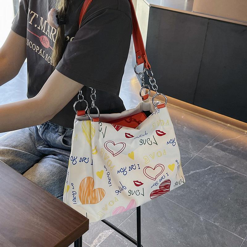 Graffiti Large-capacity Class Commuter Canvas Tote Bag Big Bag 2025 New Trendy Fashion Versatile Casual Shoulder Bag