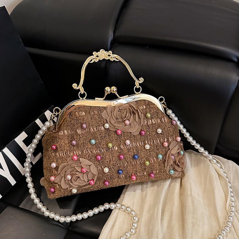 

Pearl Clasp Shell Handbag Women s Elegant Dinner Dress Bag Soft PU Leather Single Shoulder Bag Neutral Minimalist Style хакі
