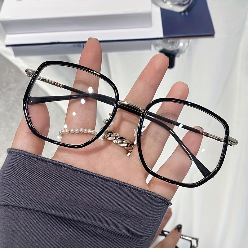 Chic Large Square Frame Glasses - Versatile & Stylish for Men & Women Perfect for Daily Wear & Photoshoots Ideal Gift Choice
