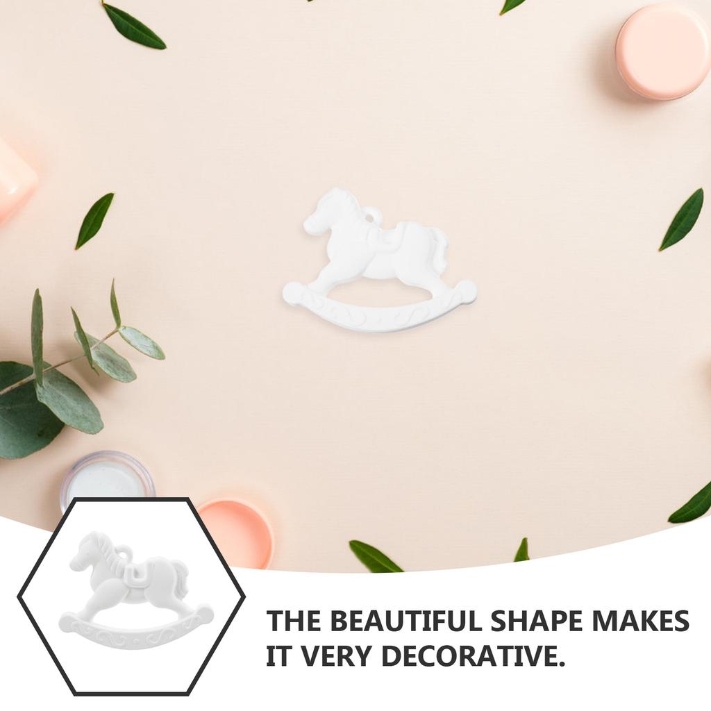 1Pcs Rocking Horse Cake Ornament White Baking Decoration Home Crafts Decorative Dessert Decor Cake Ornaments Horse Ornaments