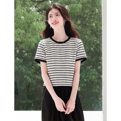 T-shirt a righe a maniche corte da donna