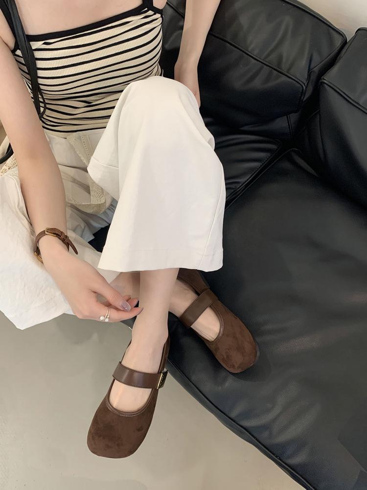 

Туфли Мэри Джейн новый темперамент элегантные замшевые металлическая пряжка круглый носок тонкая мягкая подошва балетки 40 темно-коричневого