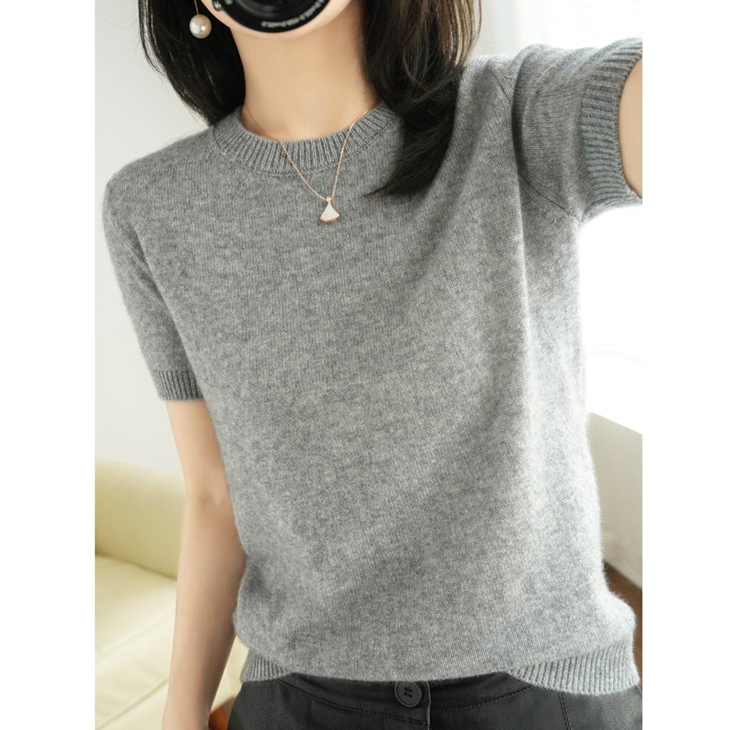 Women's Short Sleeved Knitted Sweater Round Neck Loose Thin Top
