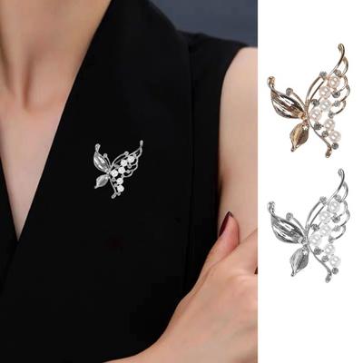 Rhinestone Butterfly Brooch Ladies Stylish Sense Light Luxury Exquisite Delicate Unique Faux Pearl Corsage