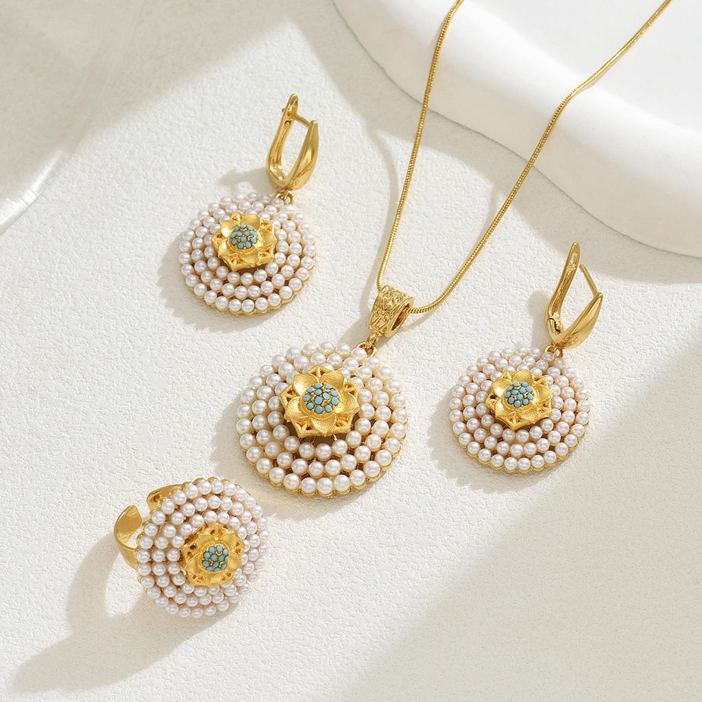 Simple geometric style jewelry set versatile inlaid pearl necklace ring design versatile earrings women