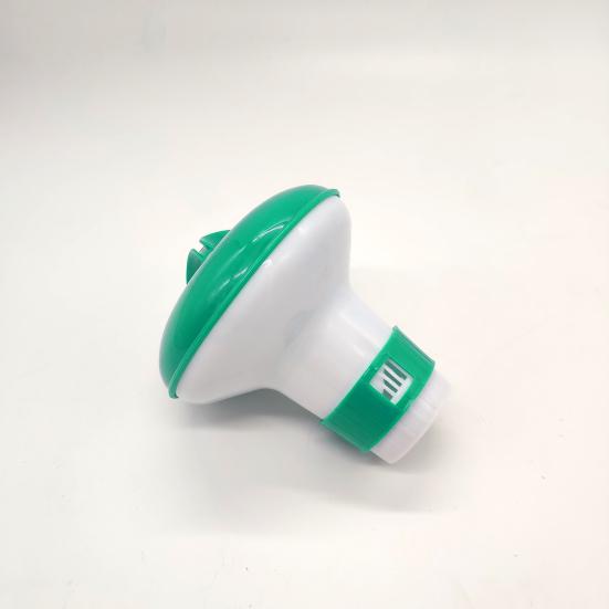 Praktischer Spender für Pool-Tabletten. Effizientes, wiederverwendbares Reinigungswerkzeug.