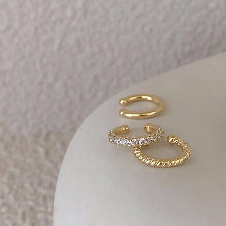 Elegant French Retro Ear Cuffs: No-Pierce Women's Clip-On Earrings