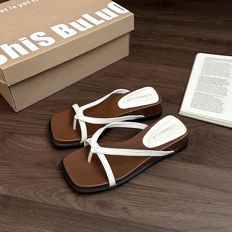 

Temperament soft-soled toe sandals vacation beach shoes women s versatile outer summer slope heels slippers 40 бежевый