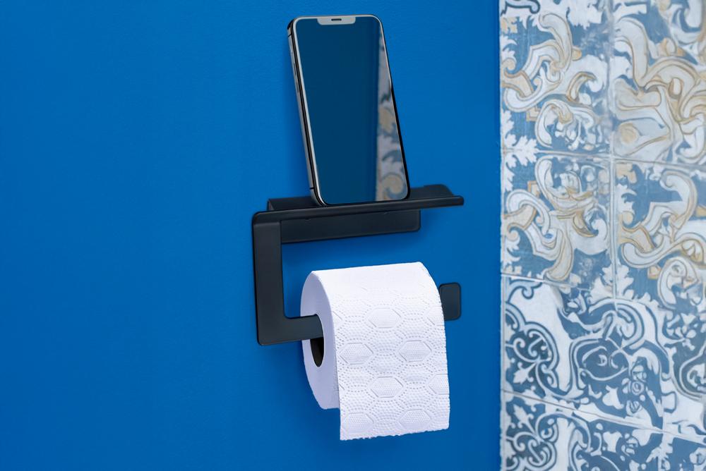 TOILET PAPER HOLDER