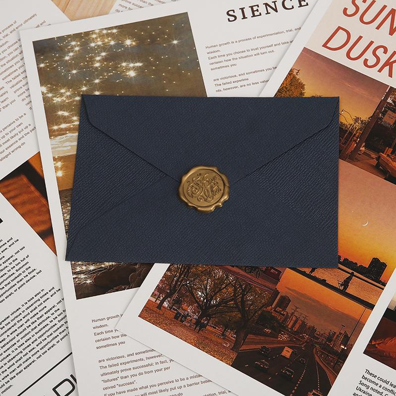 Retro Linen Texture Love Letter Set: Western Style Triangular Envelopes with Specialty Storage