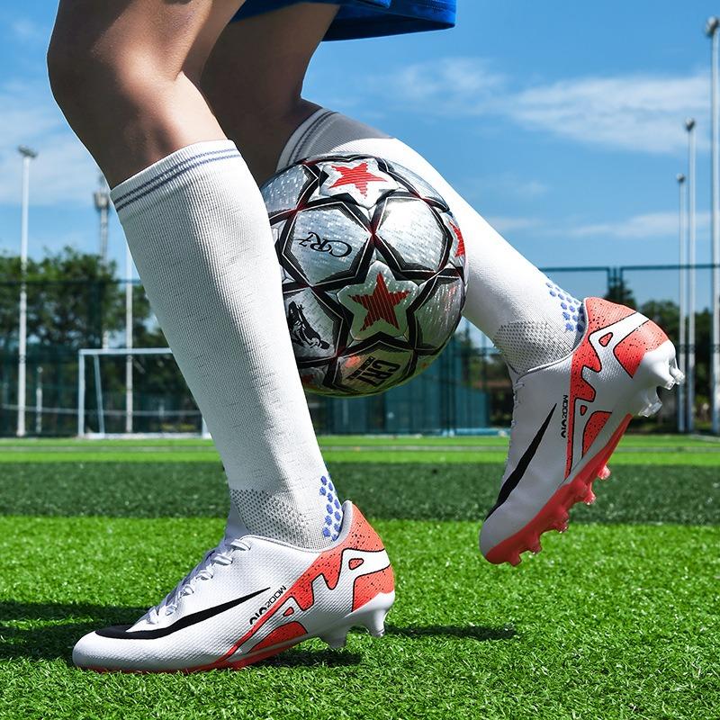 Football Shoes Low-top European Cup Professional Game Sneakers Long Nails Lawn Broken Nails Indoor Football Shoes