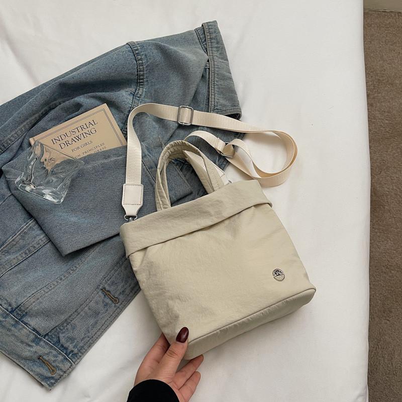 Street Style Nylon Square Bag For Women Teen Fashion Lightweight Crossbody Bag With Stitching Detail