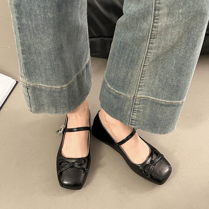 2024 Women Flat Shoes Round Toe Retro Mary Janes Loafers Female Belt Buckle Casual Autumn Lady Femme