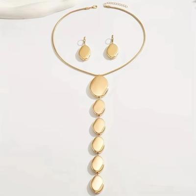 Parures et bijoux – Parures de bijoux