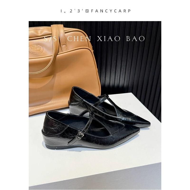 Temperament pointed single shoes women s new shoes autumn women s low heels with skirts Mary Jane 35
