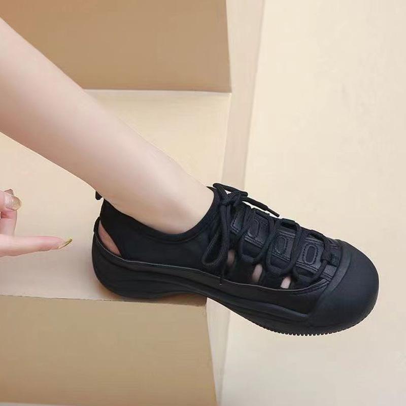 Closed Toe Sandals Women's New Spring Hollow Breathable Outdoor Beach Shoes Soft Bottom Non-Slip All-Matching Sports Sandals