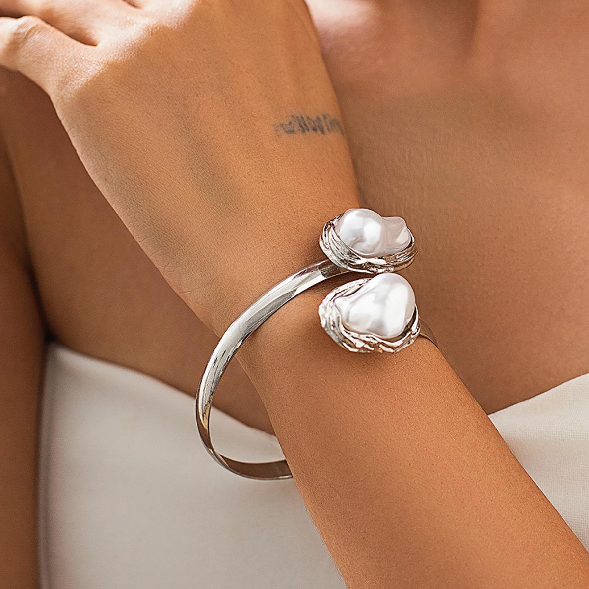 

Инс стиль барочный жемчуг воротник чокер офисный стиль минималистичный металлический открывающийся орнамент