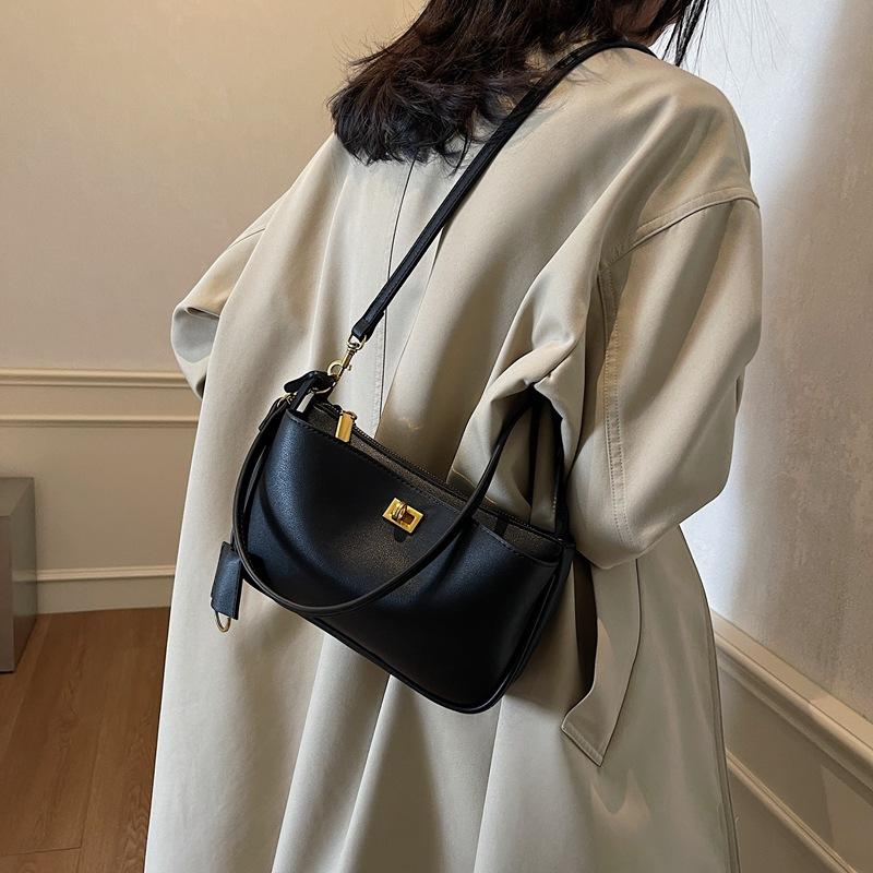 New fashion oblique span small square bag women's 2025 winter Korean version high-end niche trendy casual shoulder bag