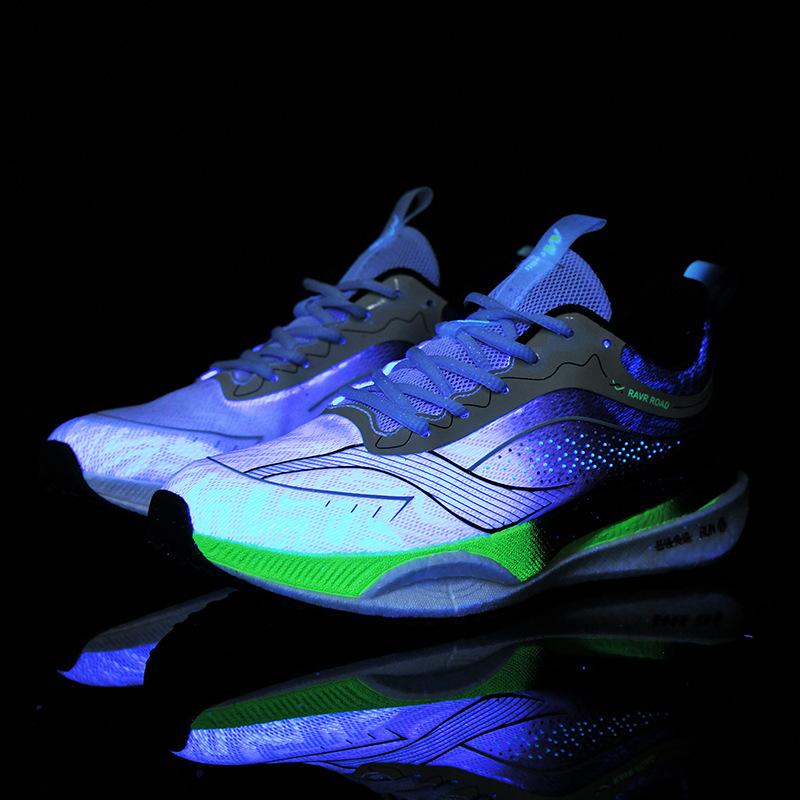 Friction Sound Big Children's Sports Running Shoes Summer Carbon Board Professional Running Shoes Ultra Lightweight Breathable Shock Absorption Boys
