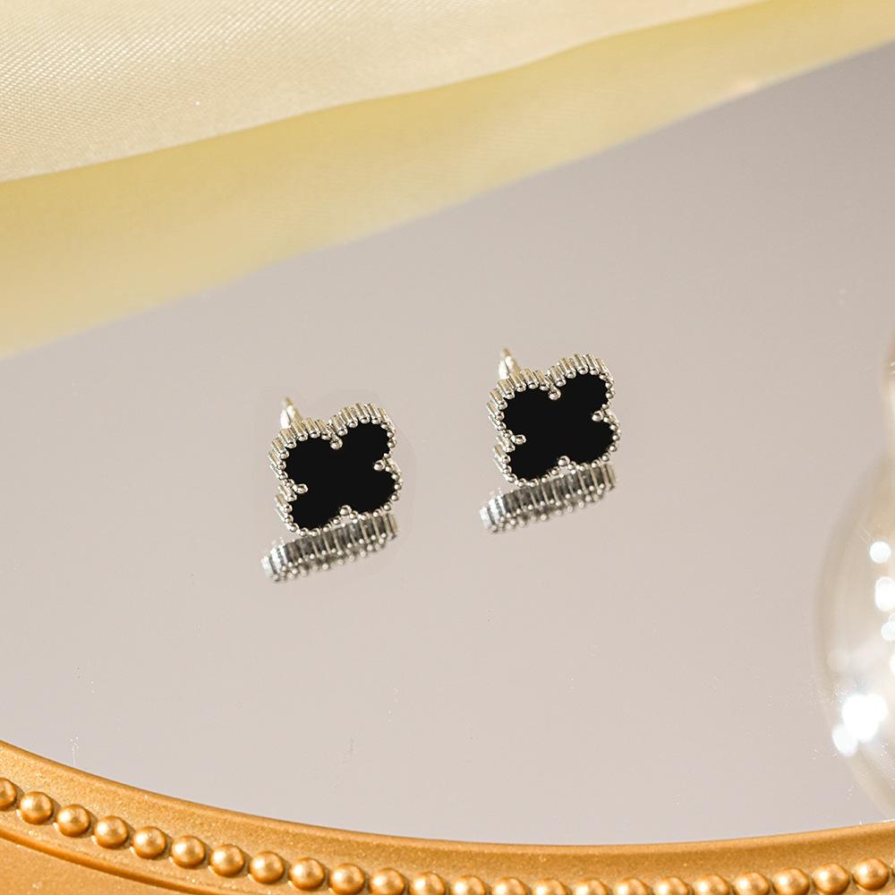 

Сережки з нержавіючої сталі, сережки з чотирилистою конюшиною, маленькі сережки з титанової сталі чорний