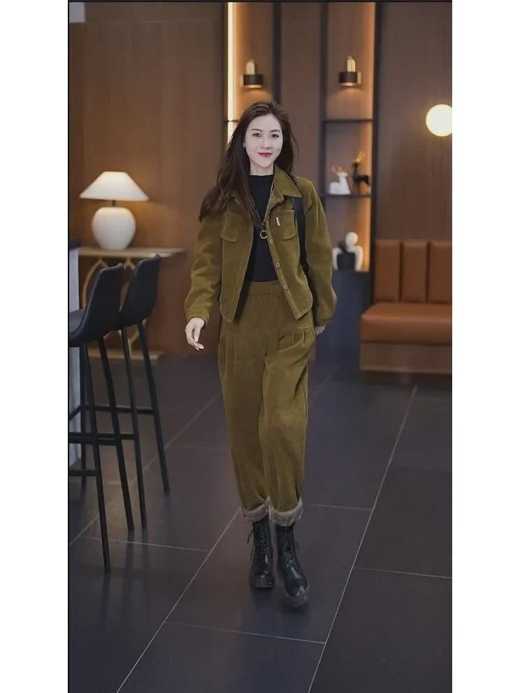 Women's Plush Thickened Casual Two-Piece Suit - Slim, Loose, Meat-Covering Fashion for Autumn & Winter 2024