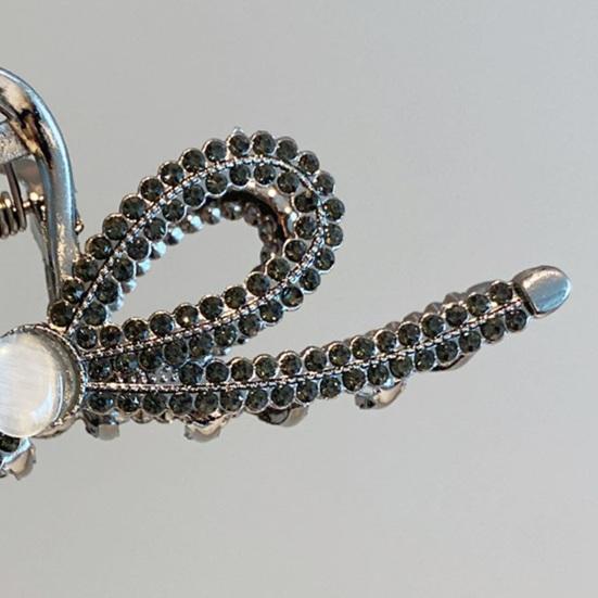 Dámské sevření vlasů Tvar mašle Lesklý kamínkový vyhloubený dráp Silný dráp Protiskluzové uspořádání vlasů Dekorace Nádherná dámská spona na vlasy Dráp