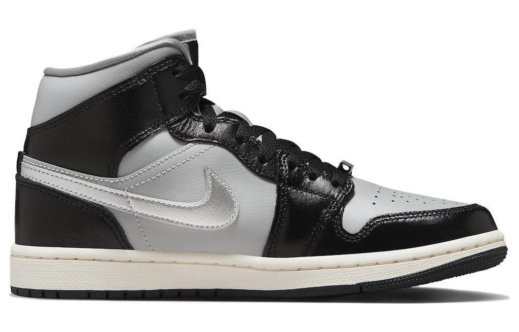 Jordan 1 Mid SE Black Chrome W - FB9892-002
