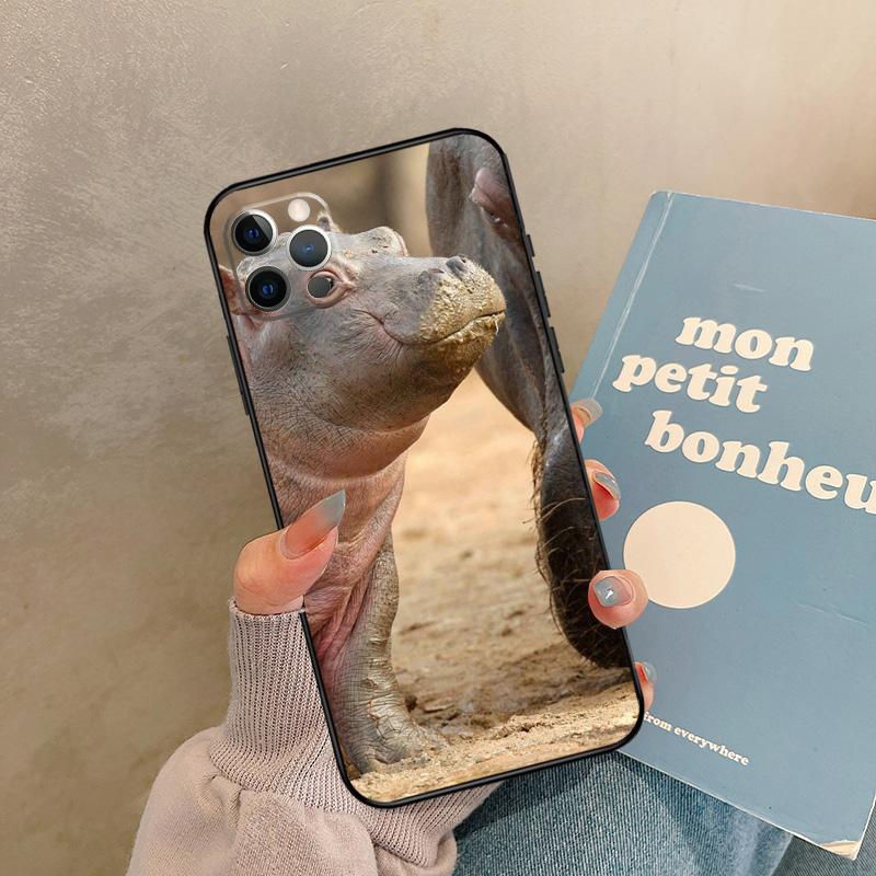 

Cartoon Hippos Pattern Case For iPhone 17 Air 14 16 15 11 12 13 Pro Max 12 mini XR 15 16 Plus 16e Back Cover Shell iPhone 17 Air