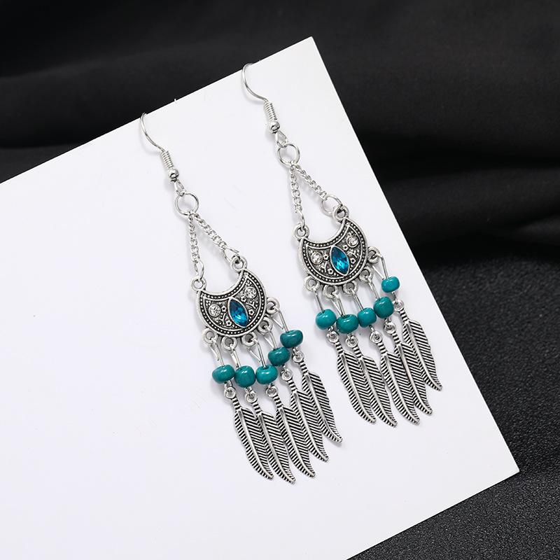Niche Design Retro Exquisite Bohemian Fringed Earrings Femininity Simple Leaf Long Earrings