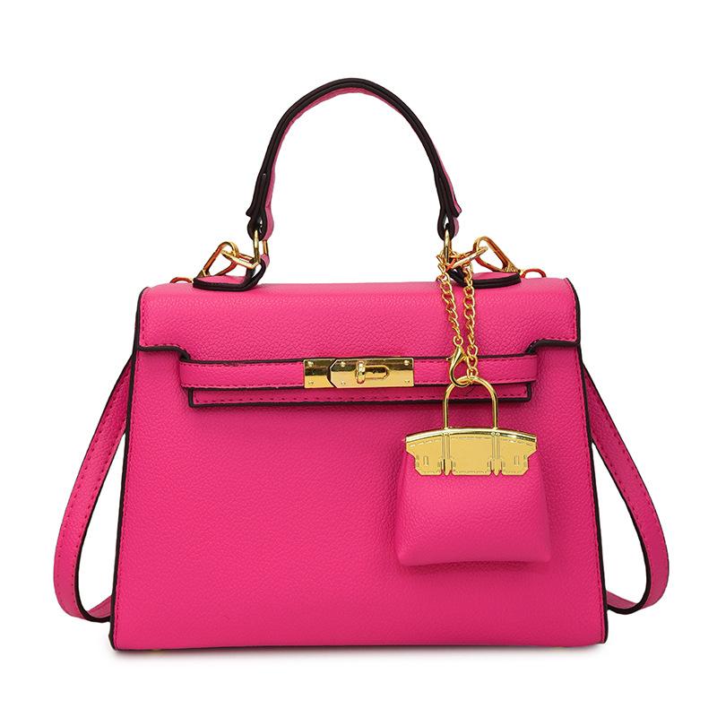 Simple Solid Color Women's Shoulder Bag, New Messenger Bag with Pendant, Women's High-end Handbag.