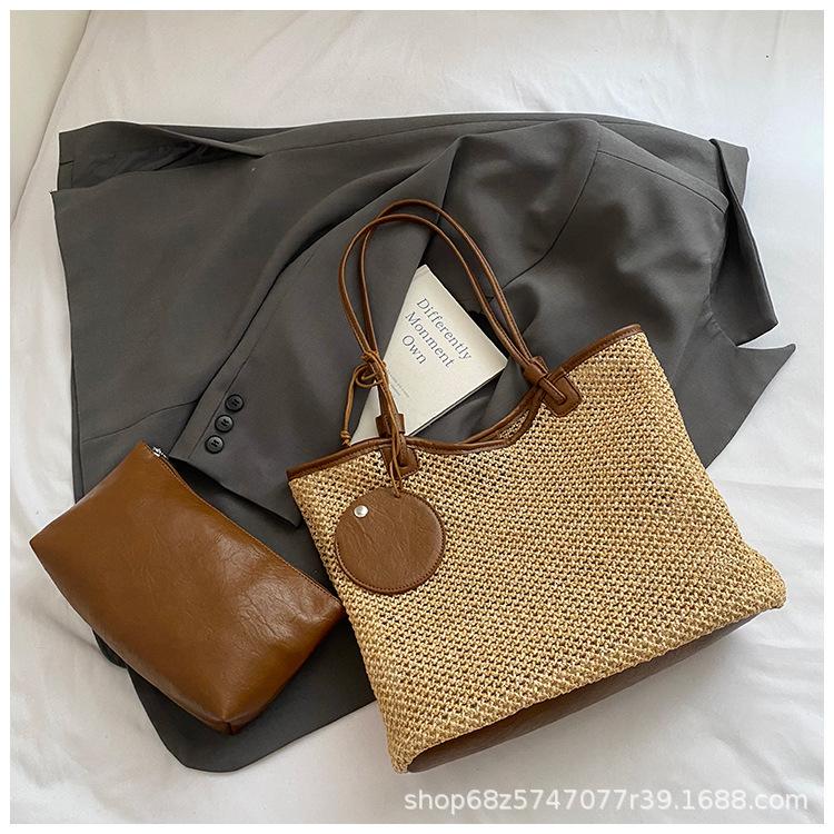 Korean Contrast Woven Tote Bag Women's 2025 New Retro Beach Vacation Shoulder Bag Large-capacity Straw Bag