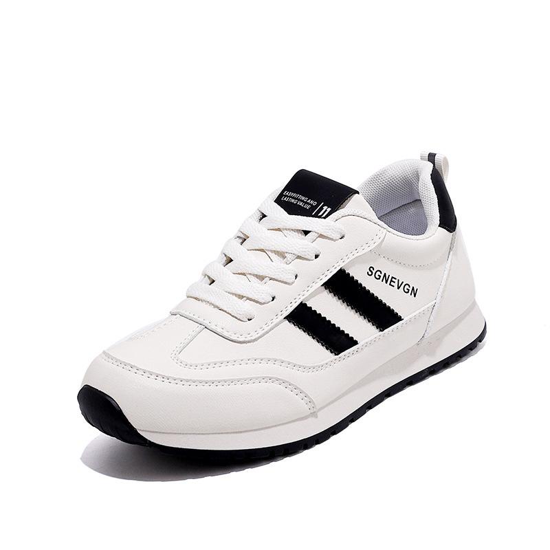 Lightweight Women's Sneakers for Stepping On Shit 2025 New Spring Versatile Leather Soft-soled Non-slip Forrest Gump Shoes L903